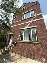 Building Photo - 1512 W 17th St