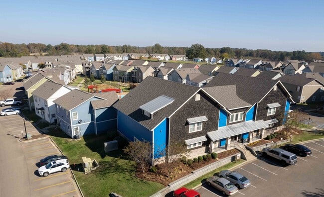 Photo - The Grand at Starkville Apartments