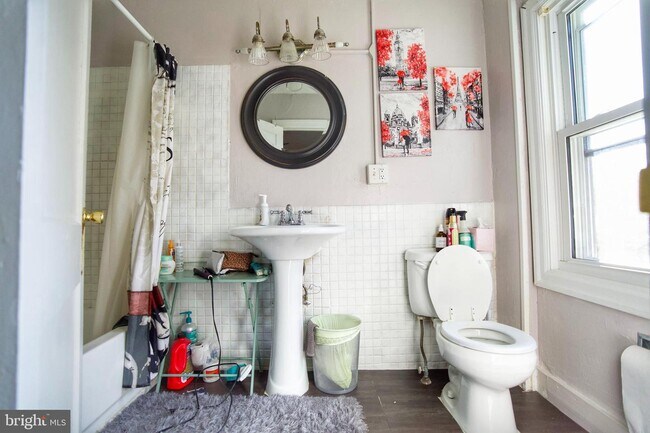 Building Photo - 225 Wanamaker Ave