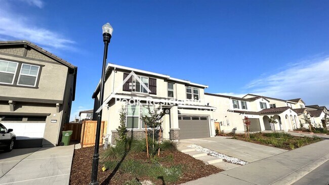 Building Photo - 4 br, 3 bath House - 10466 Saloni Wy