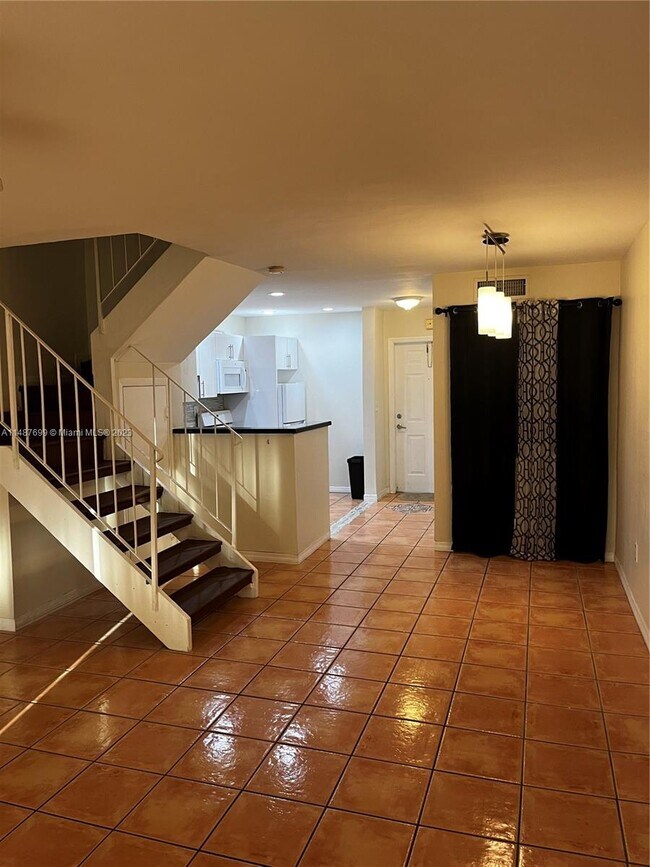 Foto del edificio - 8650 SW 67th Ave