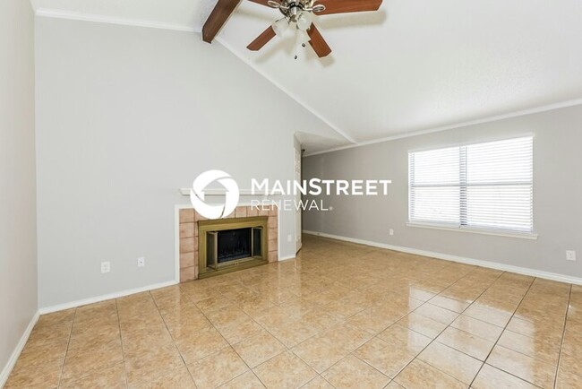 Foto del edificio - 2712 Harvest Lake Dr