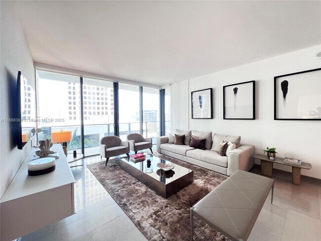Foto del edificio - 68 SE 6th St