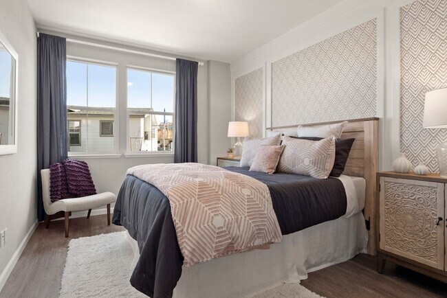 Building Photo - Provence Townhomes - Natomas