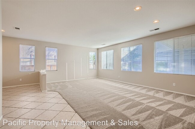 Building Photo - 4 br, 3 bath House - 23821 Scarlet Oak Dr