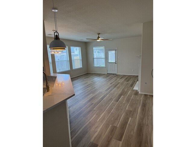 Building Photo - 8938 Headstall Dr