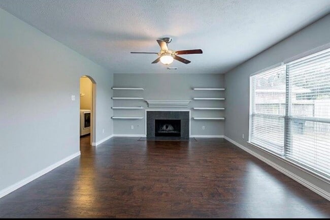 Building Photo - 18102 Spring Run Ln