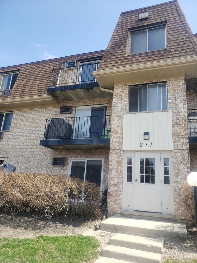 277 Shorewood Dr Unit 2A, Glendale Heights, IL 60139 Condo for Rent