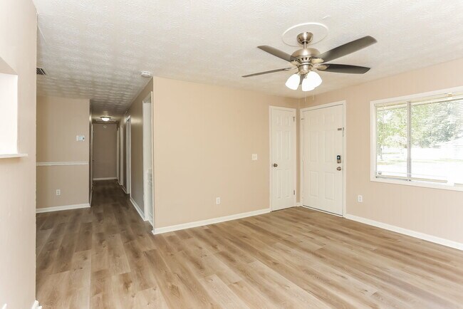 Building Photo - 7594 Raborn Ln