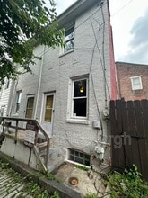 Building Photo - 239.5 Urbana Wy
