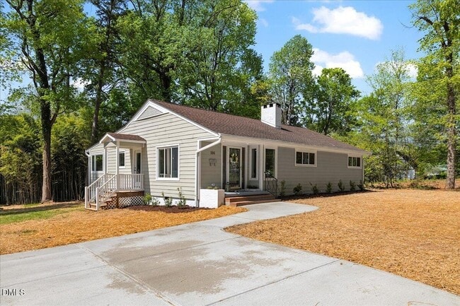 Building Photo - 106 Circle Dr