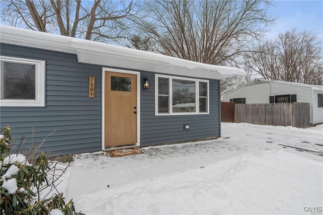 Foto del edificio - 7891 Areopagitica Ave