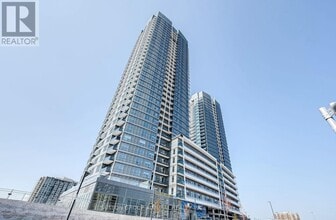 Building Photo - 30 Upper Mall Wy