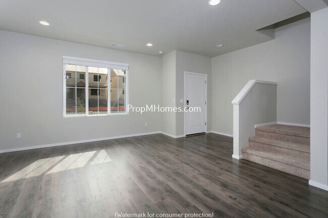 Foto del edificio - 17141 Crossroads Ave