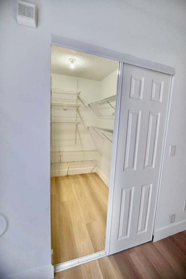 Foto del edificio - 6715 W 24th Ct