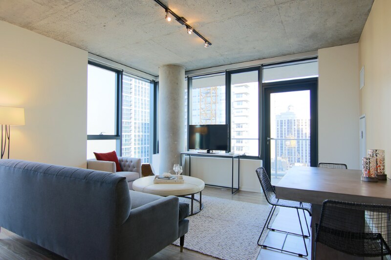 Primary Photo - 1459 S Wabash Ave