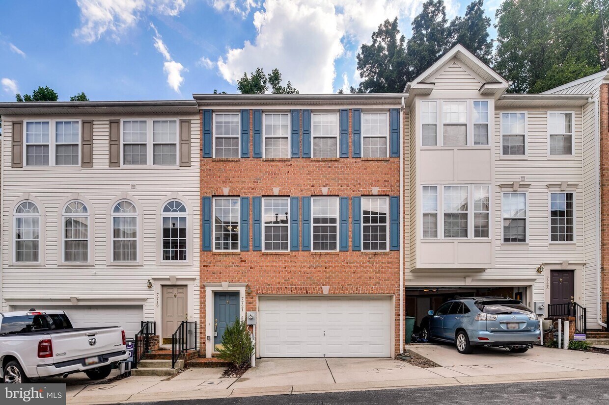 7721 Valley Oak Dr, Elkridge, MD 21075 House for Rent in Elkridge, MD