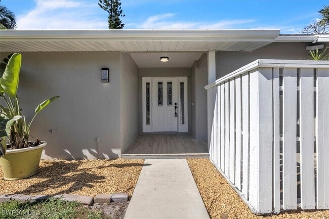 Building Photo - 27630 Wisconsin St