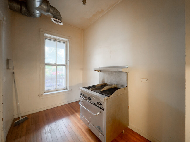Foto del edificio - 723 W Wrightwood Ave