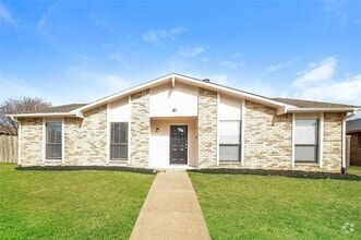 Building Photo - 741 Cambridge Dr