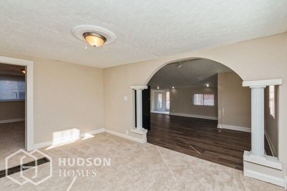 Building Photo - NOW AVAILABLE! - 901 Keen St, Zanesville, ...