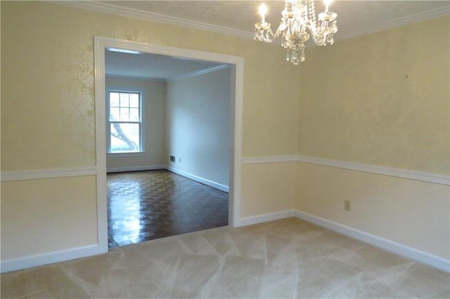 Building Photo - 3165 Henderson Walk