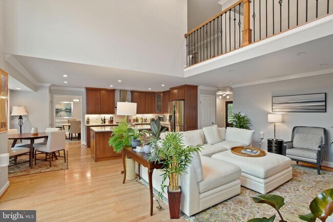 Building Photo - 9913 Rosewood Hill Cir