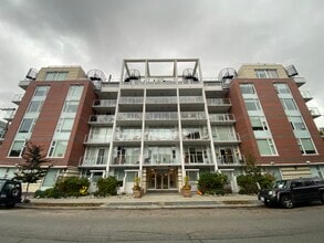 Building Photo - 311 6th Av E