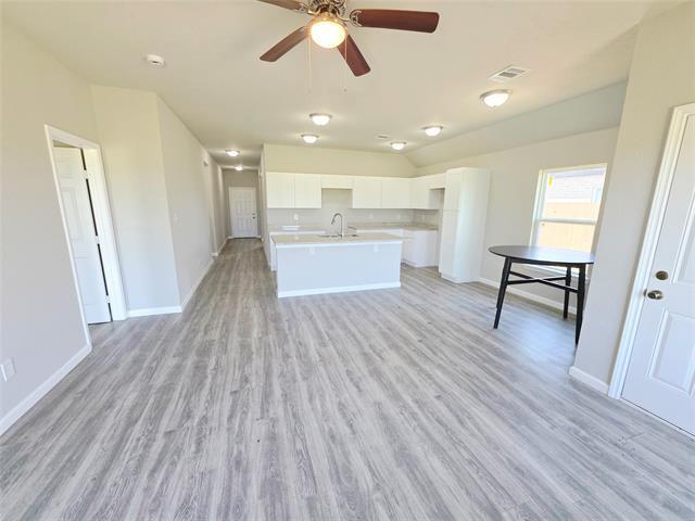 Foto del edificio - 1024 Springview Ln