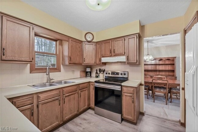 Building Photo - 7658 Hidden Valley Ln