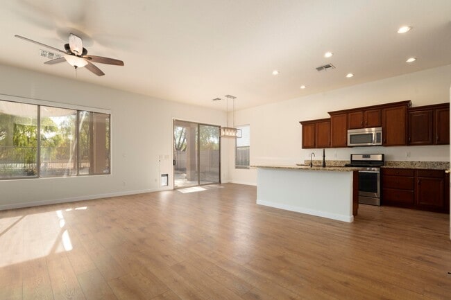 Building Photo - 3687 E Oxford Ln