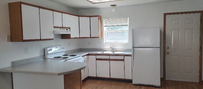 Foto del edificio - 410 Harrison Ave