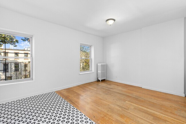 Foto del edificio - 329 Hancock St