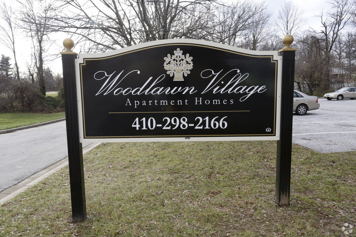 Fotografía del edificio - Woodlawn Village Apartments