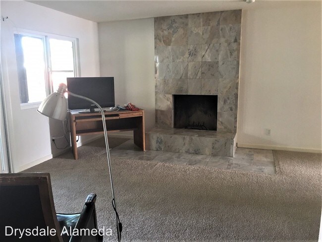 Building Photo - 2 br, 2 bath House - 305 FairHaven