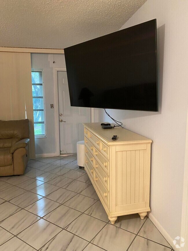 Boca Landings Apartments under 1,200 Boca Raton, FL 6 Rentals