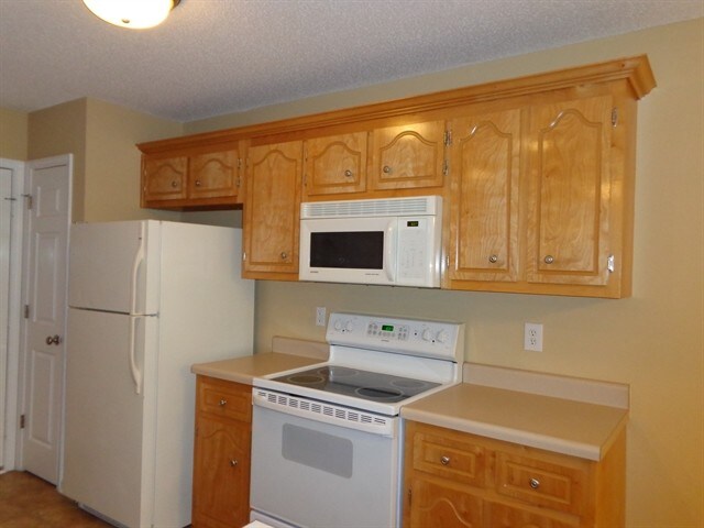 Building Photo - 3823 Angelise Ln