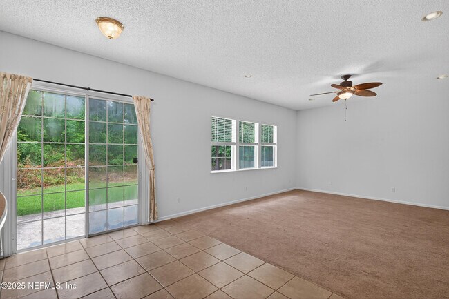 Building Photo - 872 Collinswood Dr