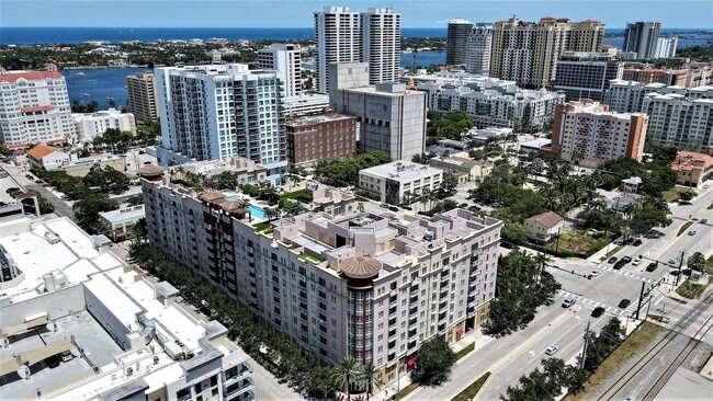 Foto del edificio - 410 Evernia St