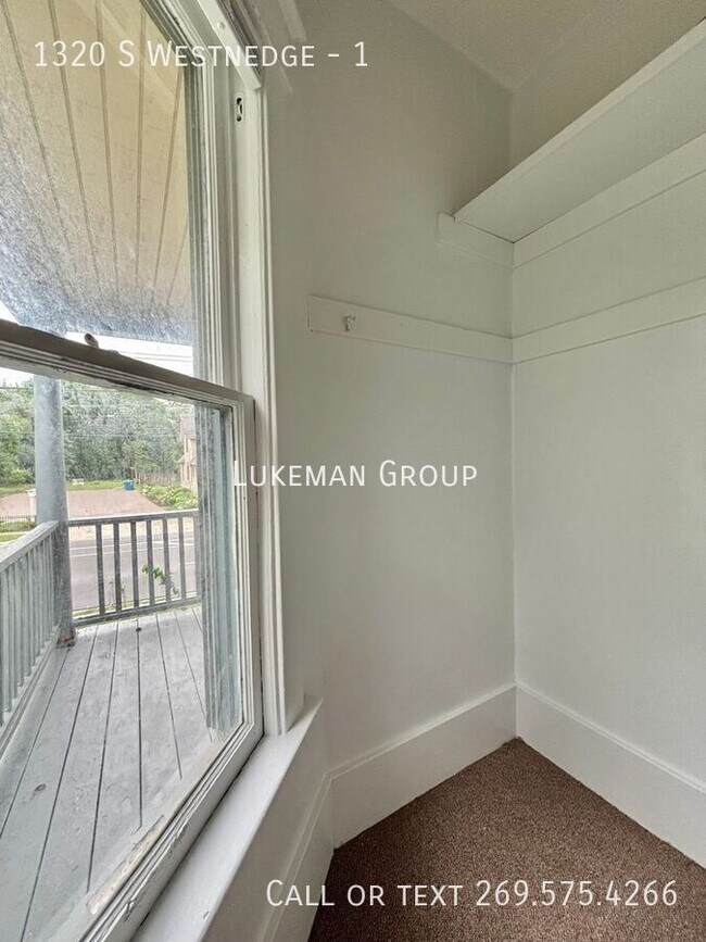 Foto del edificio - 1320 S Westnedge-1