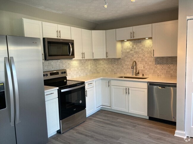 Building Photo - 340 Winding River Dr