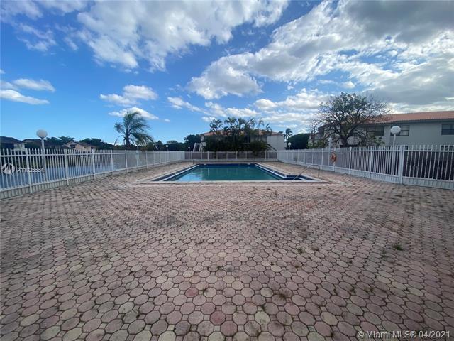 Foto del edificio - 14905 SW 80th St