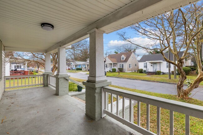 Building Photo - Beautiful Modern Home for Rent in Norfolk