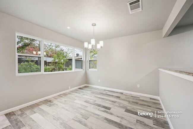 Foto del edificio - 1710 Duncan Way