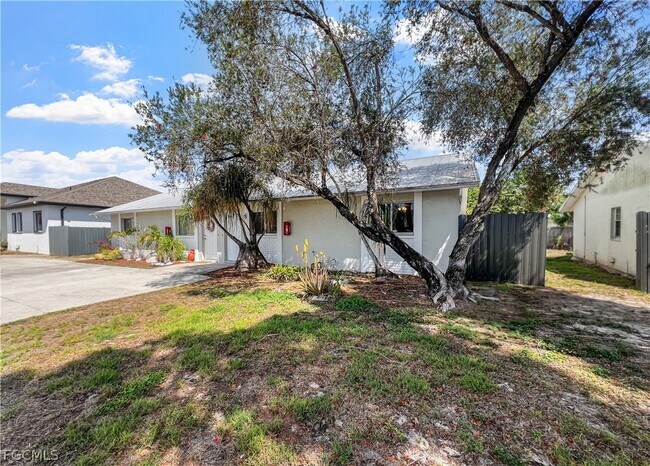 Foto del edificio - 17435 Barbara Dr