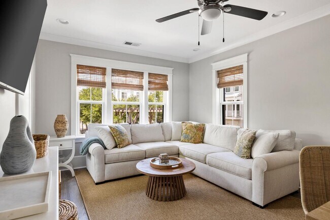 Foto del edificio - 970 Key Colony Ct
