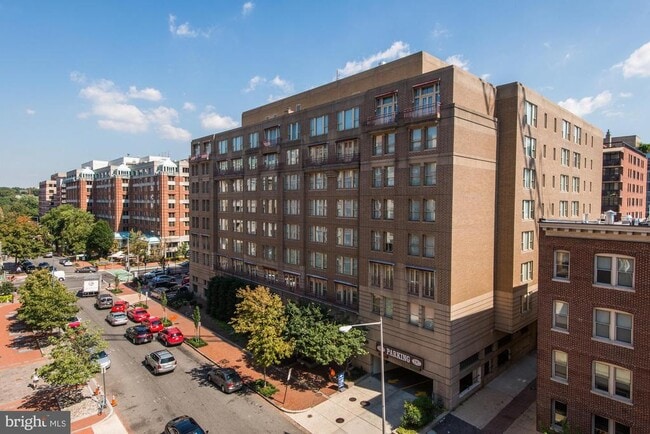 Foto del edificio - 2425 L St NW