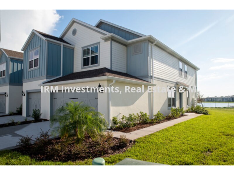 Primary Photo - 3 bedroom Townhouse with 2 car garage