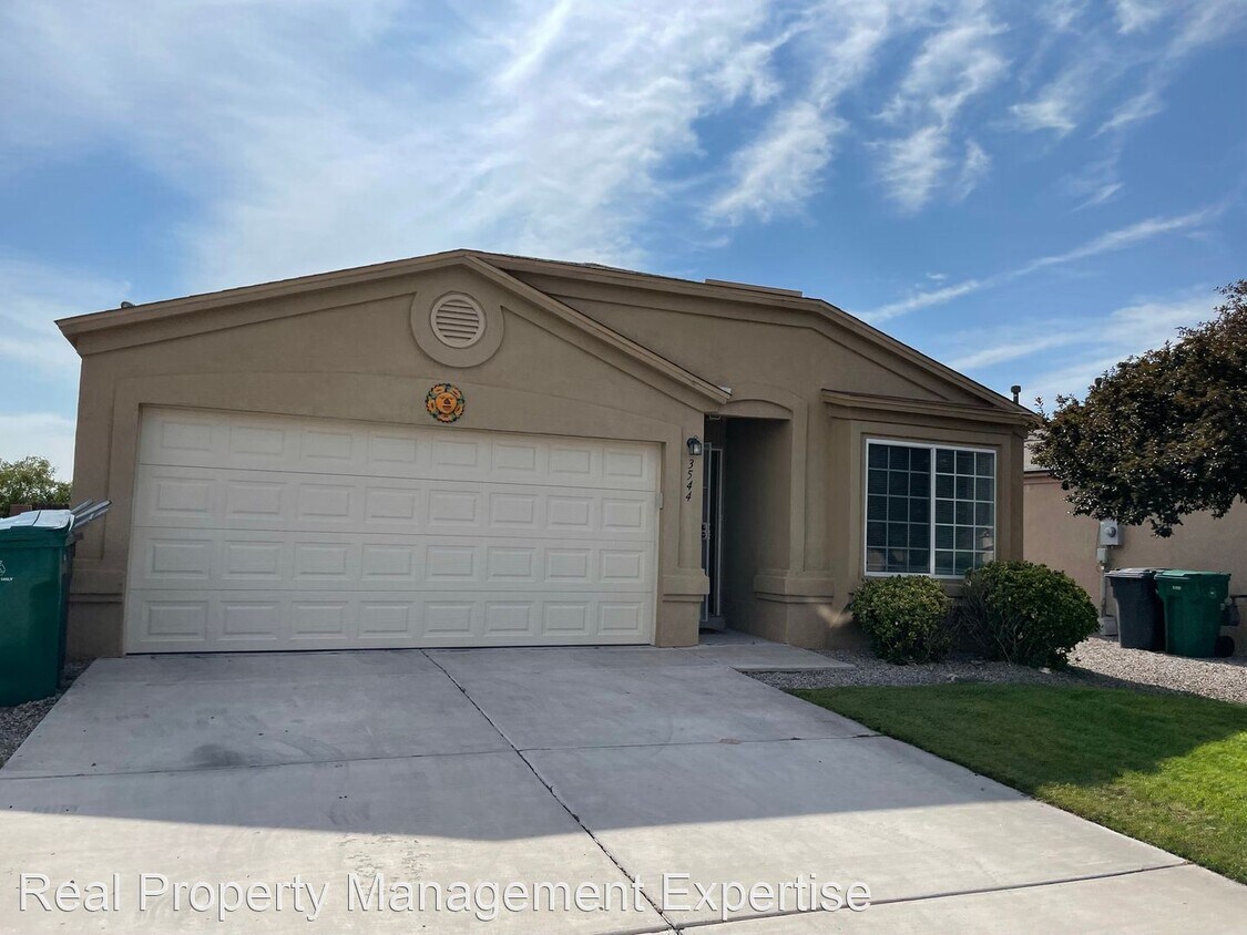 Foto principal - 3544 Elder Meadows Dr NE