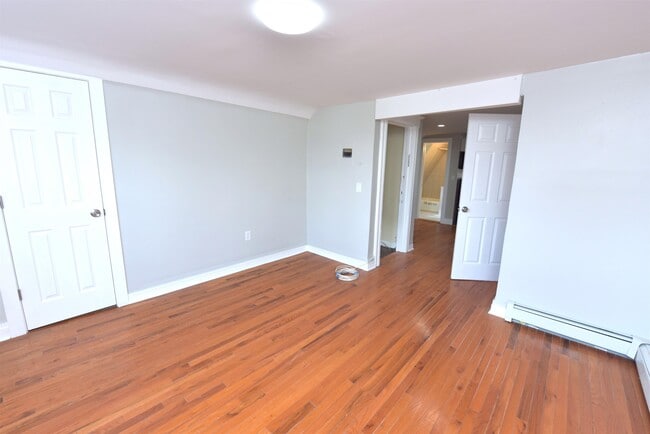 Foto del edificio - 173 Watson Ave